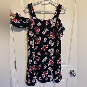 Boutique Dress with Arm Cuff Sleeves - Small
